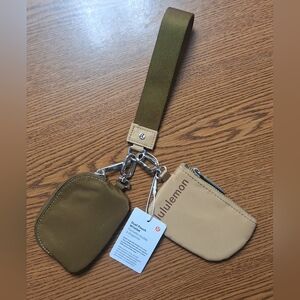 Lululemon BNWT Dual Pouch Wristlet  Color Trench All Spice Brown Tan